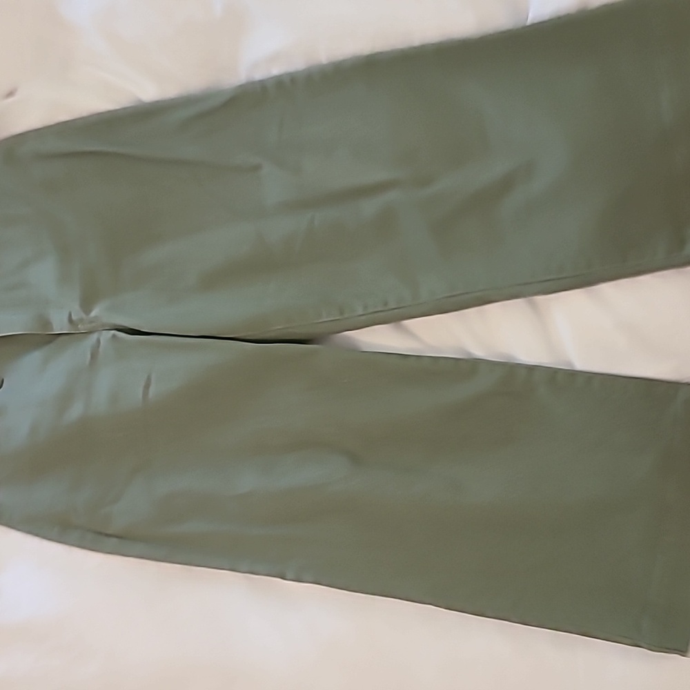 Crown & Ivy olive green wide leg boyfriend jeana